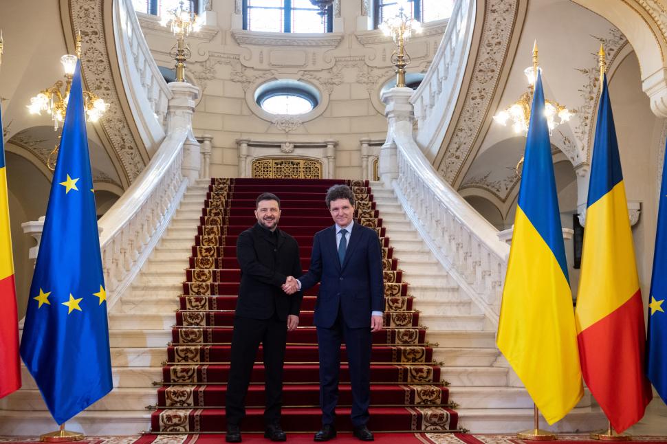 Vizita lui Zelenski la București, surprinsă în imagini. Cum a fost primit de Nicușor Dan la Cotroceni  1053052