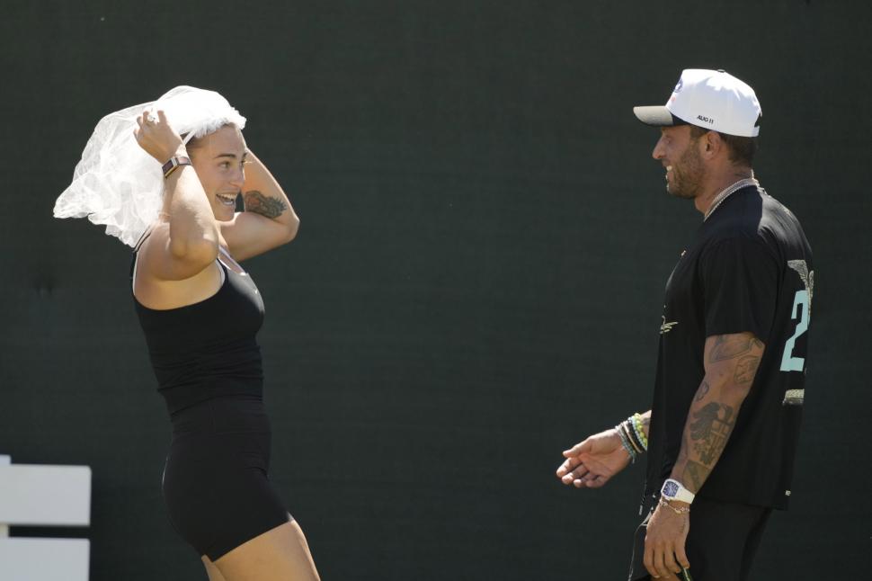 Aryna Sabalenka și-a făcut apariția la Indian Wells cu un voal de mireasă  1053220