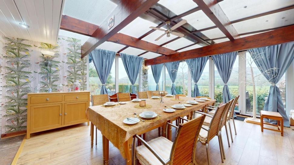 Vechea gară care ascundea idila secretă a prințului de Wales e acum o locuință de lux și se vinde cu 800.000 de lire 1053310