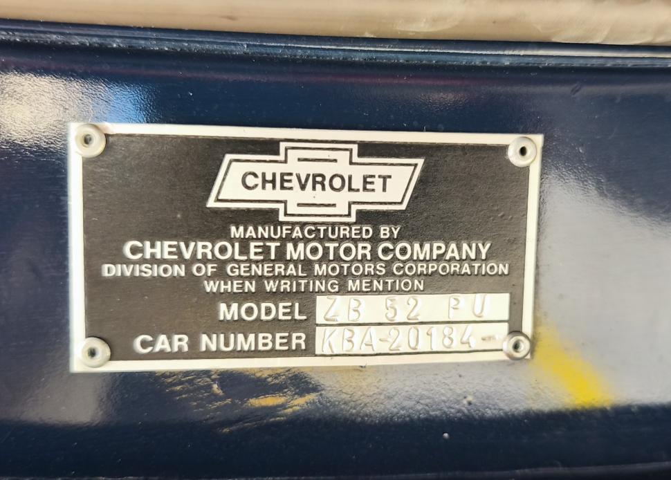 Imagini cu camioneta spectaculoasă, fabricată în 1952, care s-a prezentat la RAR Griviţa. "Era un cal de muncă pentru americani" 1054210