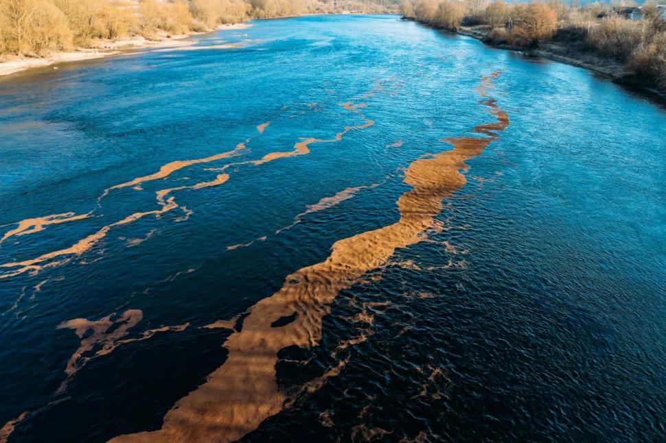 Poluarea de pe râul Nistru. Ambasadorul Rusiei la Chişinău a fost convocat la MAE al Republicii Moldova 1054079