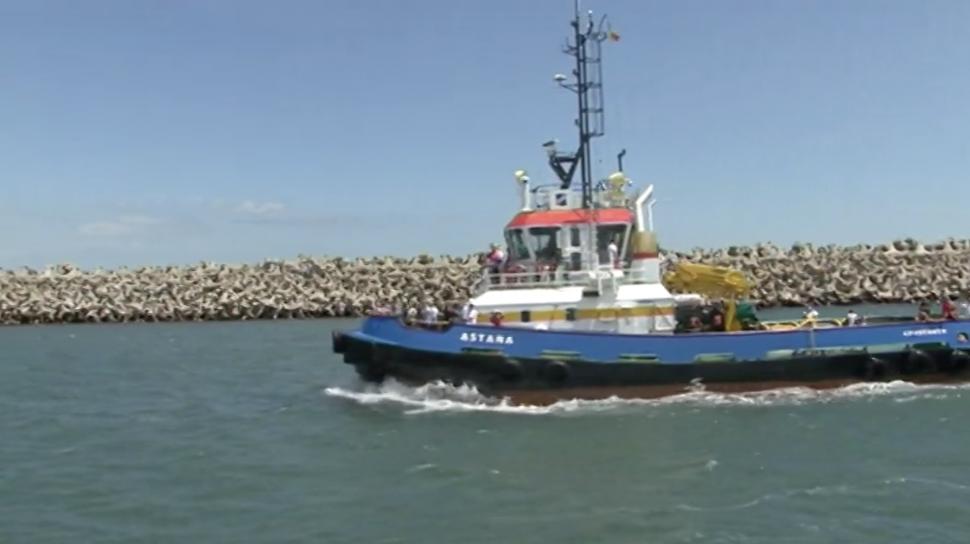 Imagini de arhivă cu remorcherul Astana, scufundat în Portul Midia: Nava aflată sub pavilion românesc a fost construită în anul 2006 1054333