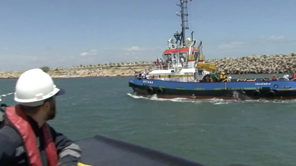 Imagini de arhivă cu remorcherul Astana, scufundat în Portul Midia: Nava aflată sub pavilion românesc a fost construită în anul 2006 1054336