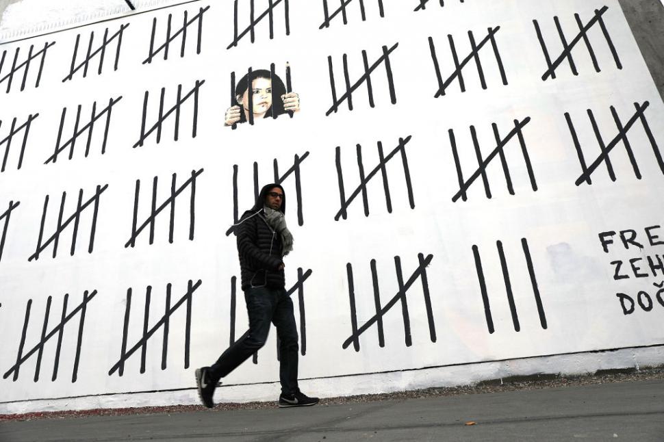 Cine este, de fapt, misteriosul artist stradal Bansky. Noile dovezi care îl leagă de numele Robin Gunningham 1054647