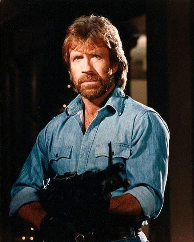 Imagini memorabile din cariera lui Chuck Norris. Viața superstarului artelor marțiale 1054996