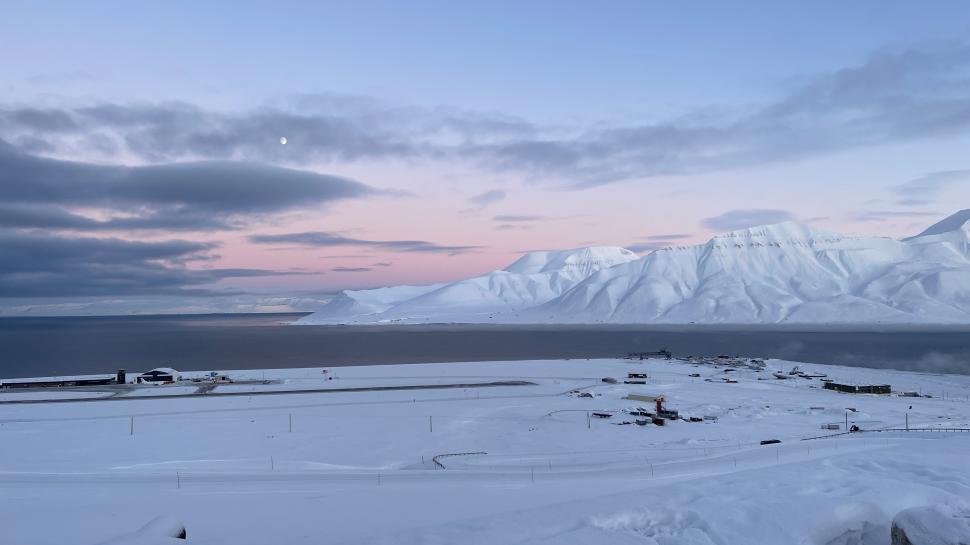 35 de țări și-au trimis memoria în Arctica. România lipsește. Ce păstrează seiful din permafrost al omenirii 1054919