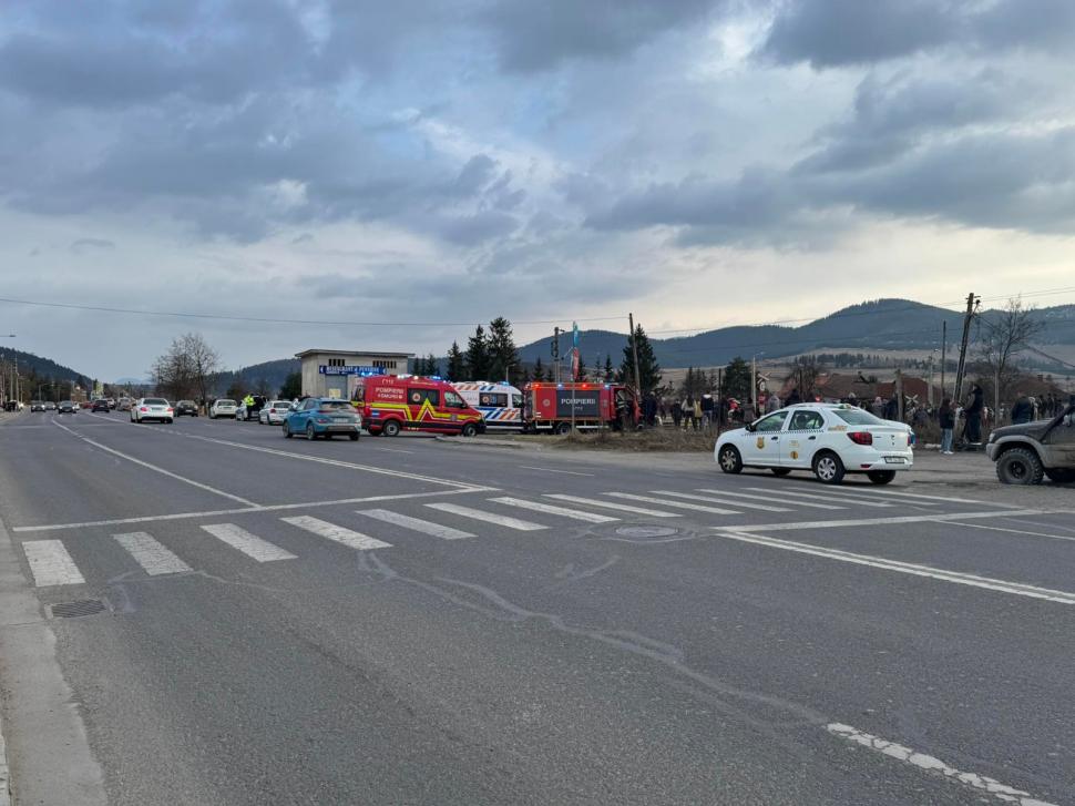 Căruţă lovită de tren în Miercurea Ciuc. O femeie a murit, un bărbat și trei copii sunt răniţi, printre care un bebeluş 1055235