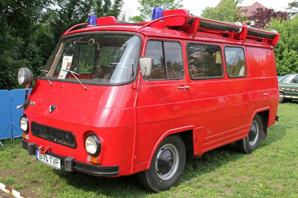 Retromobil Club România demontează acuzațiile: „Miliardarii care evită taxe“ – o etichetă falsă și jignitoare 1055482