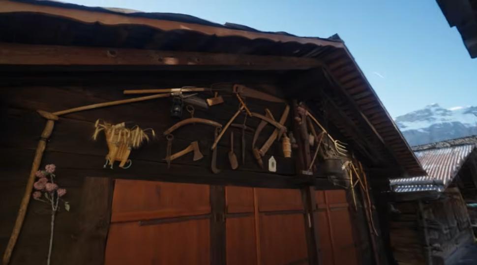 Un vlogger a vizitat un sat idilic care le dă 27.000 de euro celor care se mută acolo, dar a fost uimit de ce a aflat. "Era o capcană" 1055219