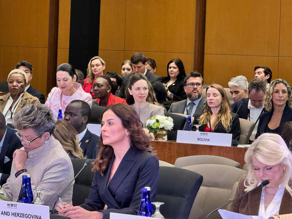 Imagini în premieră cu Mirabela Grădinaru la Washington, la summit-ul Melaniei Trump 1055715