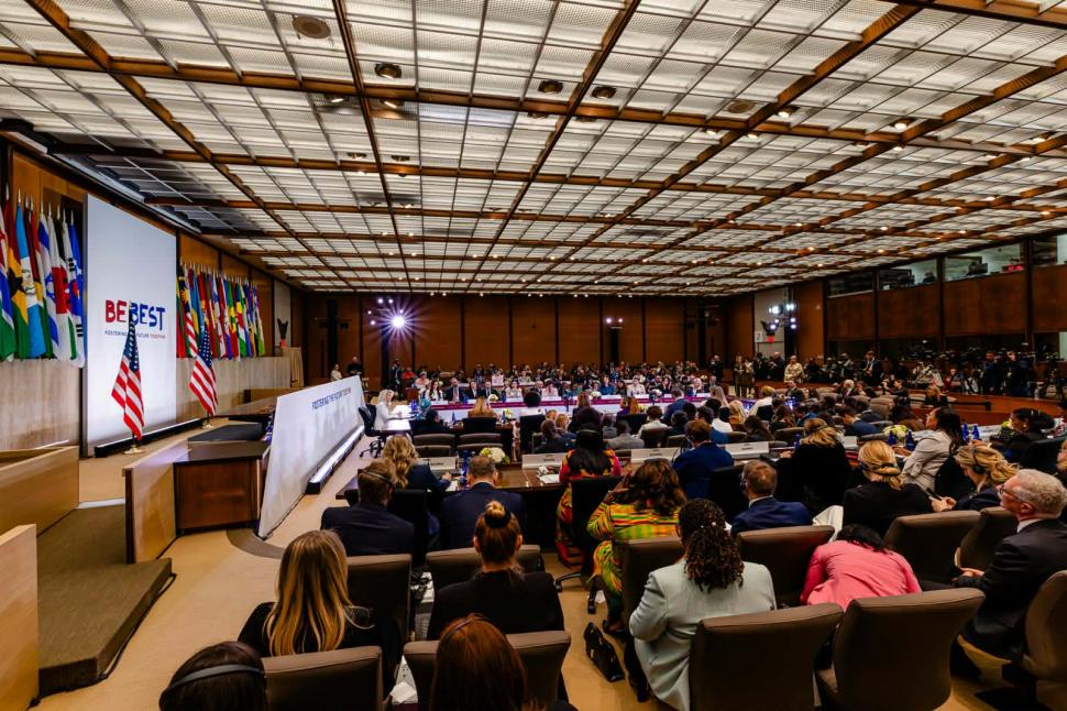 Imagini în premieră cu Mirabela Grădinaru la Washington, la summit-ul Melaniei Trump 1055769