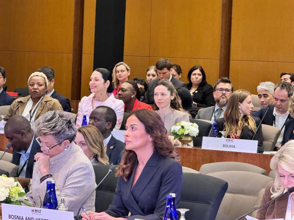 Mirabela Grădinaru, laude pentru Melania Trump la Washington: “Aștept cu nerăbdare să colaborăm” 1055732