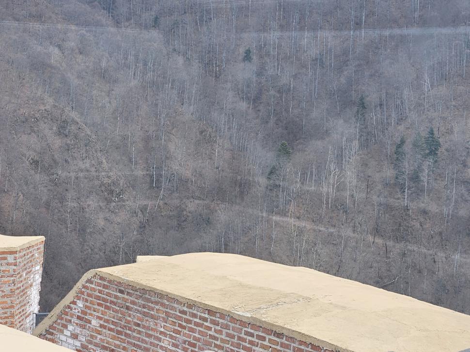 Cetatea Poenari se crapă și se „cojește”, la un an după restaurarea de 5 milioane de euro. Cum arată cel mai vizitat obiectiv din Argeș 1055933