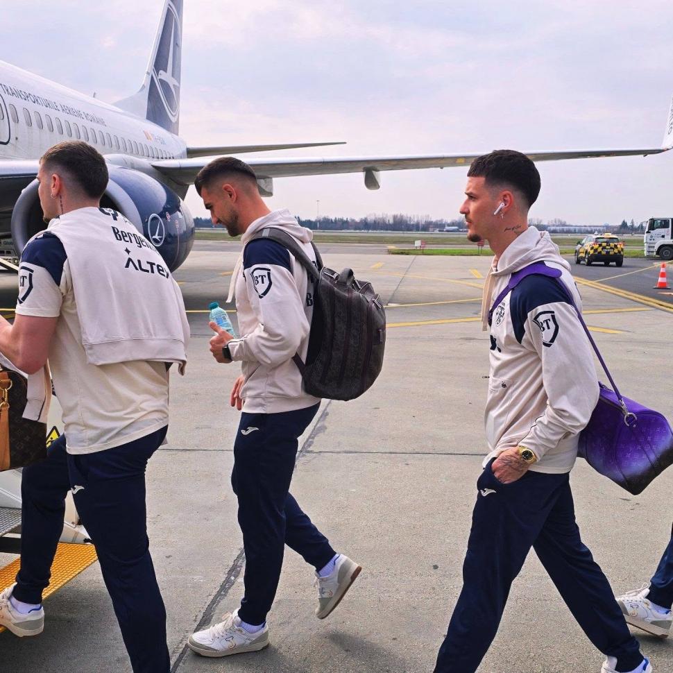 Lotul României a plecat spre Istanbul pentru barajul cu Turcia din Cupa Mondială 2026. „Plecăm încărcați cu încrederea unei națiuni” 1055871