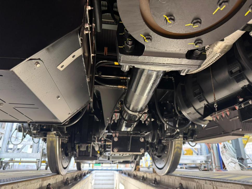 Prima locomotivă electrică nouă pentru CFR Călători ajunge în România în aprilie 1056063