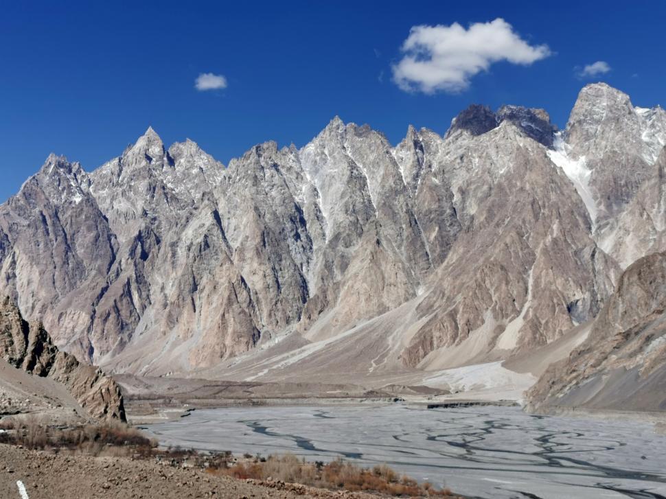 Cum au găsit niște români din Cluj ”sfantul Graal” din munții Pakistanului: S-a aprins ceva, o lampă. Și am știut că trebuie să-i caut 1054797