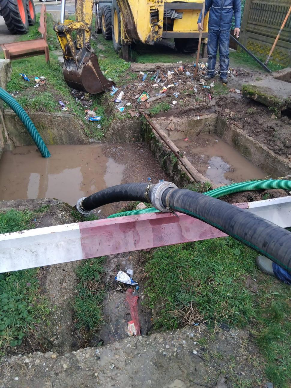 Dezastru în Teleorman după codul galben de vânt și ploi: solarii distruse și locuințe inundate 1056735