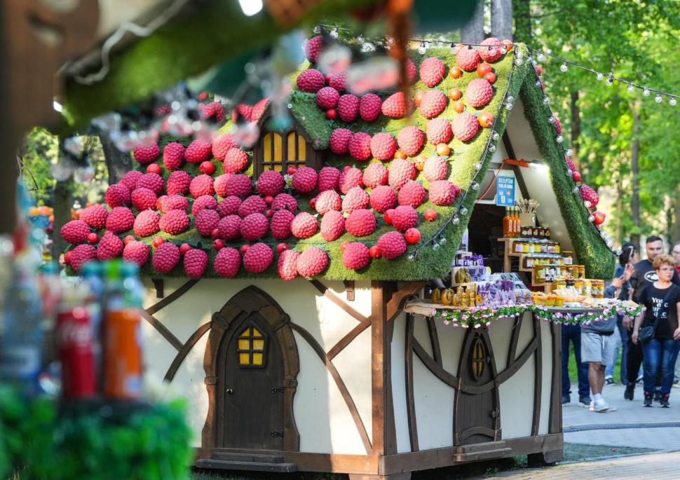 Se deschide Târgul de Paște 2026 de la Craiova. Imagini de poveste cu Parcul „Nicolae Romanescu”, în care va avea loc 1057116