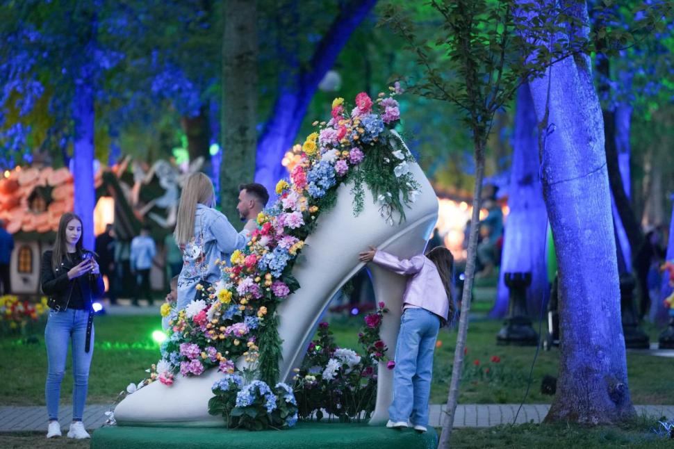 Se deschide Târgul de Paște 2026 de la Craiova. Imagini de poveste cu Parcul „Nicolae Romanescu”, în care va avea loc 1057120