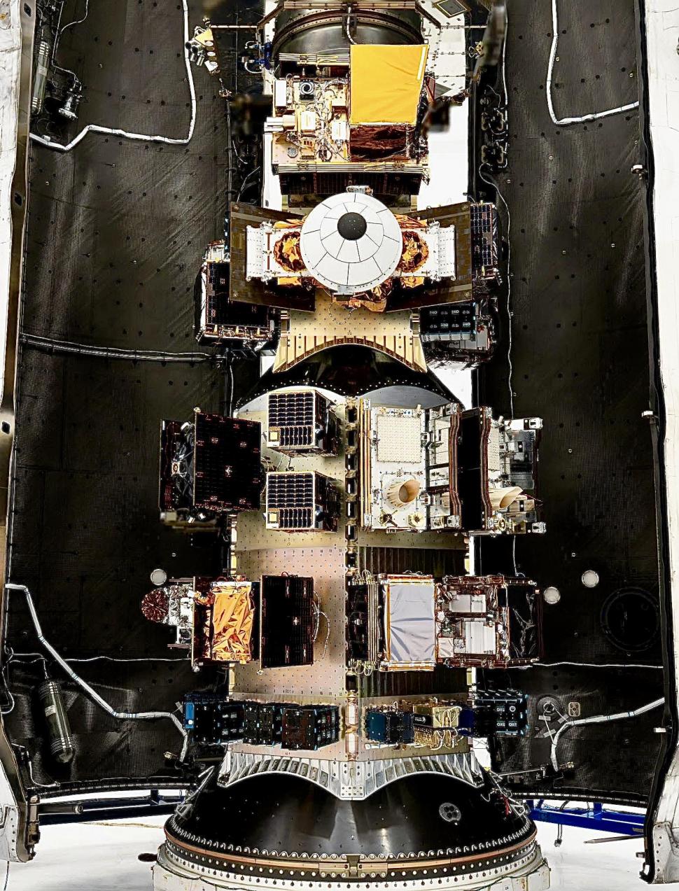 Un satelit românesc a fost lansat cu o rachetă SpaceX. Momentul în care EMISAR e trimis pe orbită 1057013