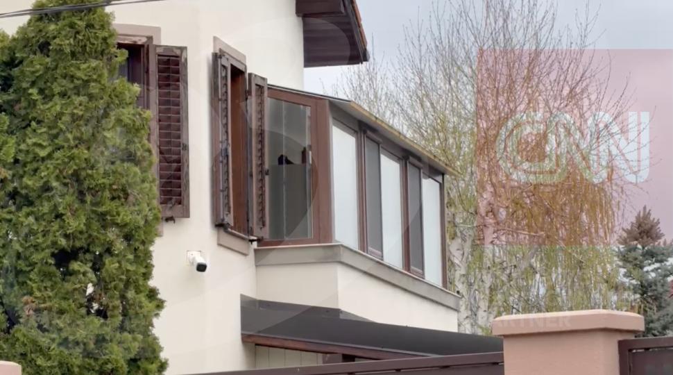 Cum arată cutiile pline cu bani găsite în casă la fostul șef de cabinet al lui Grindeanu: Procurorii DNA au numărat sute de mii de euro 1057389