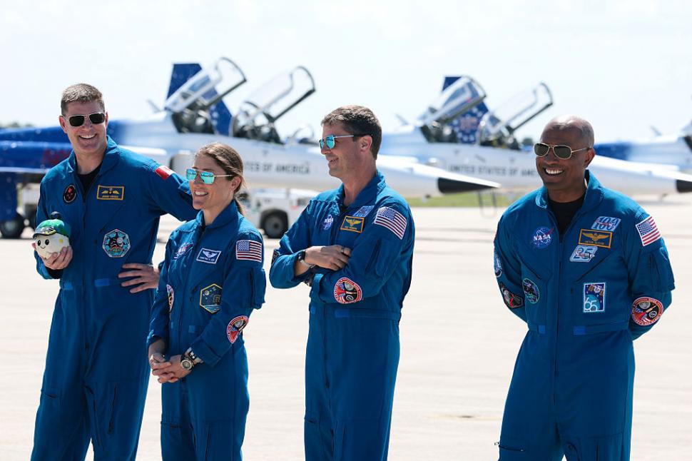 Obiectele personale pe care echipajul Artemis II le va duce până la Lună. Comandantul și-a făcut testamentul și l-a dat copiilor săi 1057415