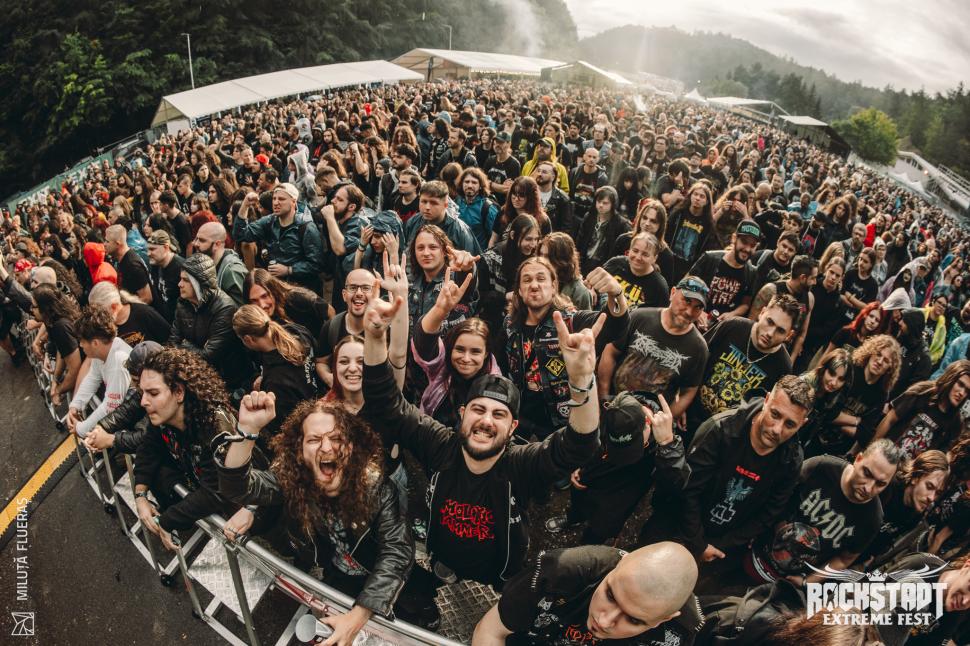 Rockstadt Extreme Fest alege creativitatea umană pentru merch-ul din 2026, și interzice AI-ul 1057583