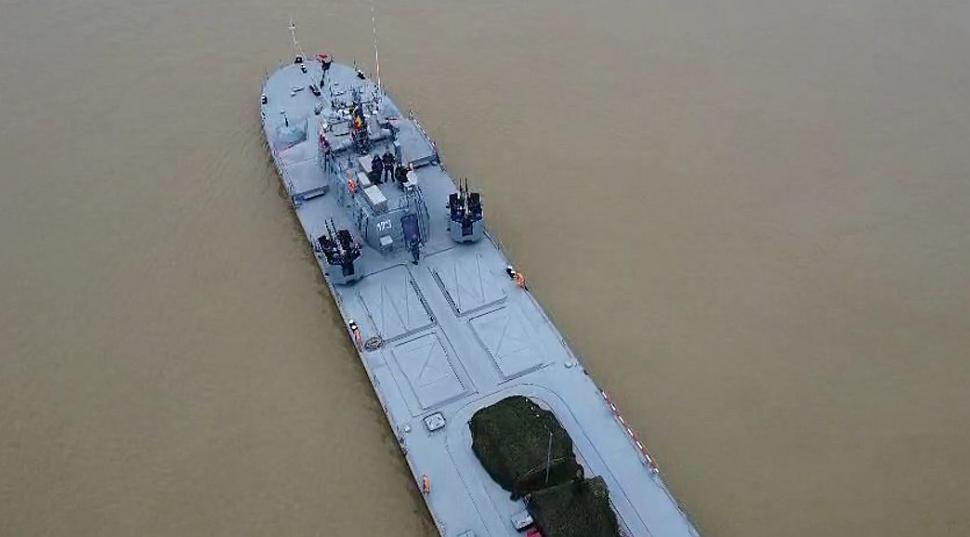 Sea Shield 2026: Militarii români repetă scenariul invaziei ruse la gurile Dunării. Imagini cu vedeta blindată Posada în timp ce trage 1057954