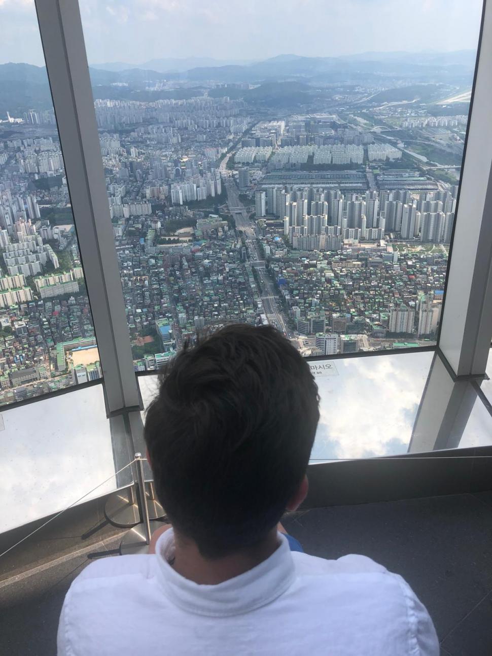 A cucerit elita Franței, dar România îl umilește cu „dosarul cu șină”. Povestea geniului în scaun cu rotile care vrea să fie român 1058283