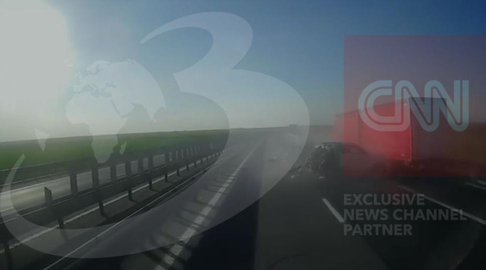 Accident cumplit pe A1. Doi soți au fost spulberați de un TIR care a lovit o mașină pe banda de urgență. Intervine elicopterul SMURD  1058808