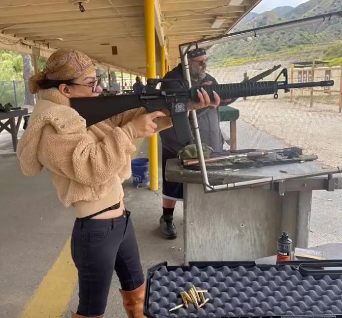 Două iranience care duceau o viață de lux în SUA au fost arestate de ICE după ce s-a aflat cine erau, de fapt 1058742