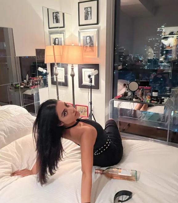 Două iranience care duceau o viață de lux în SUA au fost arestate de ICE după ce s-a aflat cine erau, de fapt 1058752