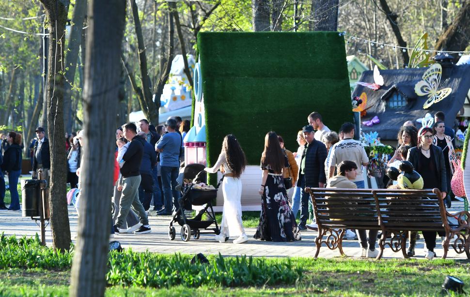 Imagini de poveste de la Târgul de Paște din Craiova. „Este mai spectaculos decât cel de anul trecut” 1058581