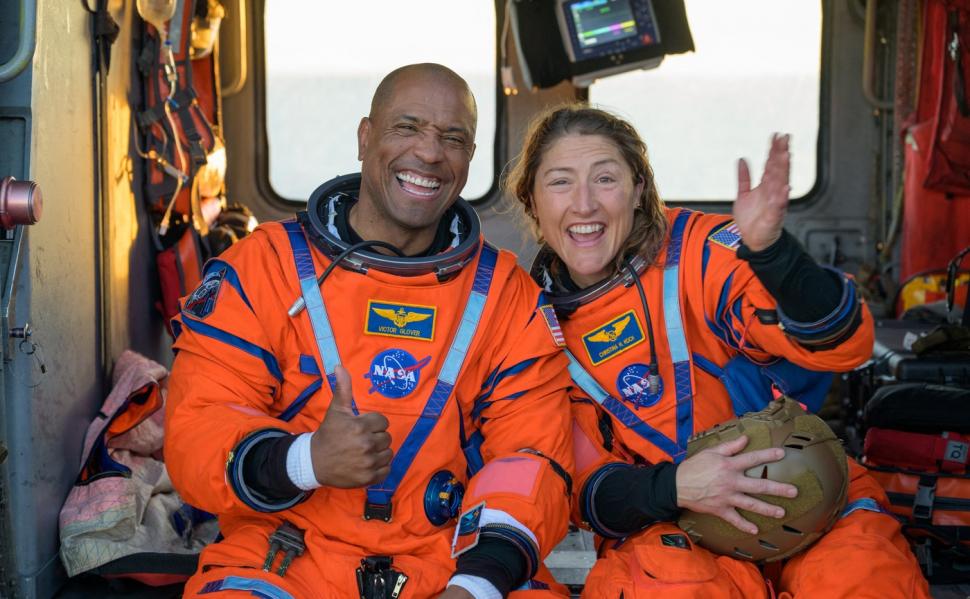 astronauții Victor Glover și Christina Koch