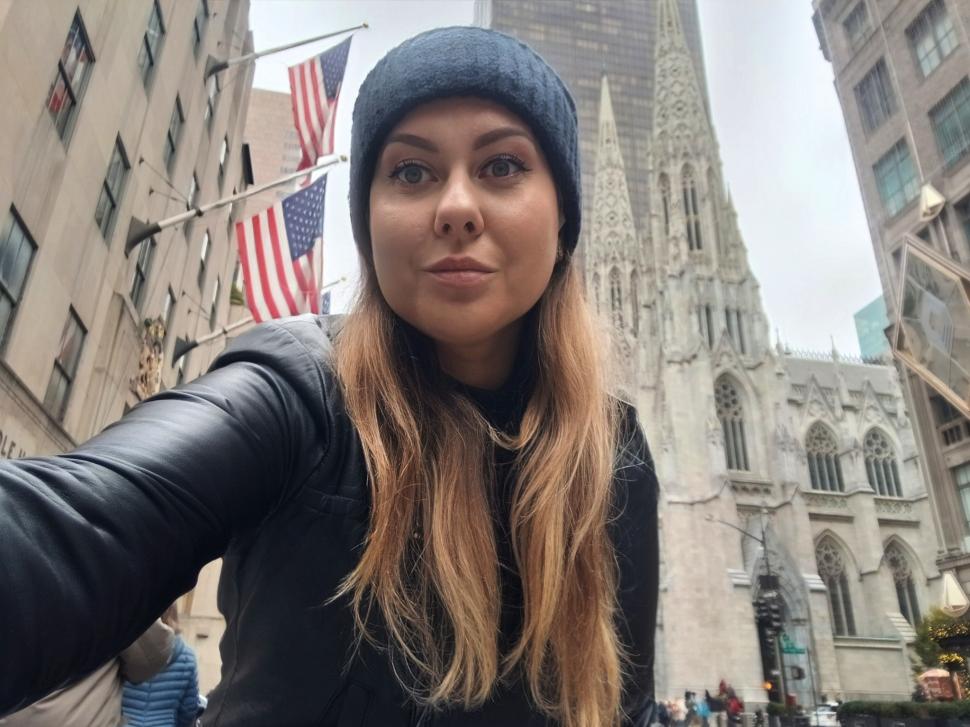 Spioana trimisă de ruși la New York s-a îndrăgostit de o americancă ce s-a dovedit a fi o agentă de contrainformații ucraineană 1058711