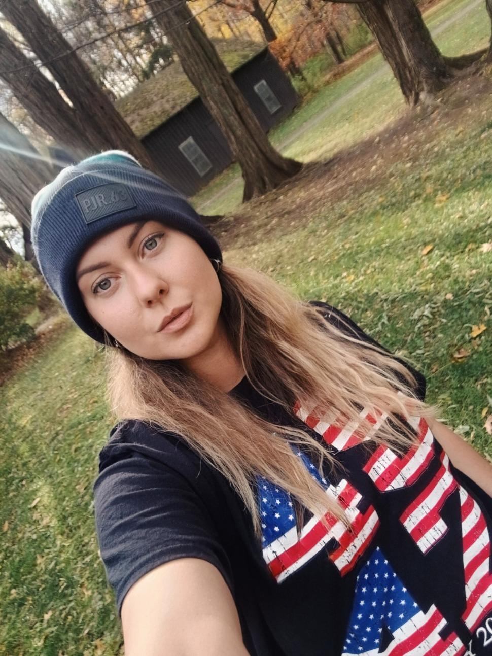 Spioana trimisă de ruși la New York s-a îndrăgostit de o americancă ce s-a dovedit a fi o agentă de contrainformații ucraineană 1058717