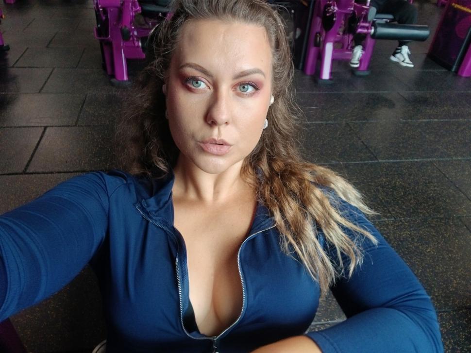 Spioana trimisă de ruși la New York s-a îndrăgostit de o americancă ce s-a dovedit a fi o agentă de contrainformații ucraineană 1058719