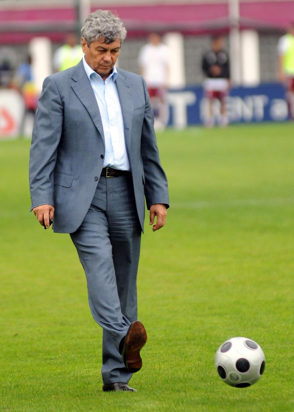 Mircea Lucescu, portret de campion. Povestea omului care a scris istorie în fotbal 1059143