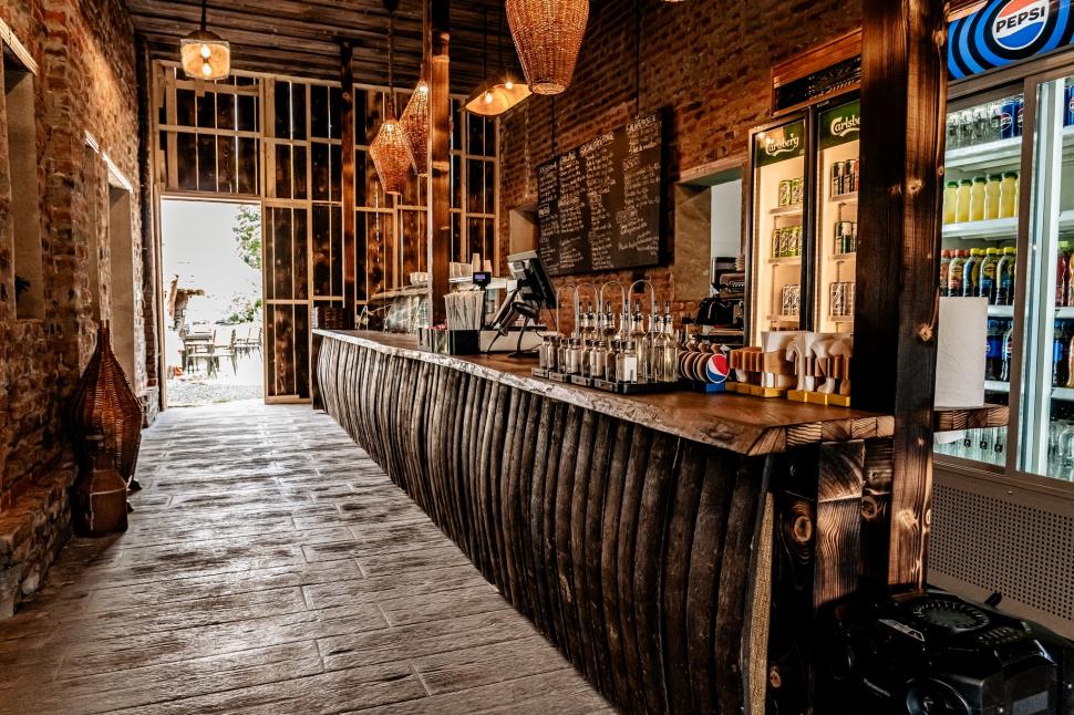 Satul unic în România „construit rotund”: Singurul șvab care mai locuiește în Charlottenburg povestește cum orășenii îi strică forma 1059368