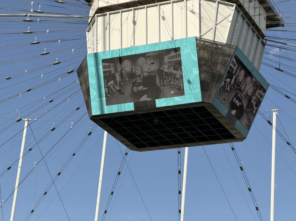 Imagini emoționante pe Arena Națională. Mulțimi de oameni vin să își ia rămas bun de la Mircea Lucescu 1059576