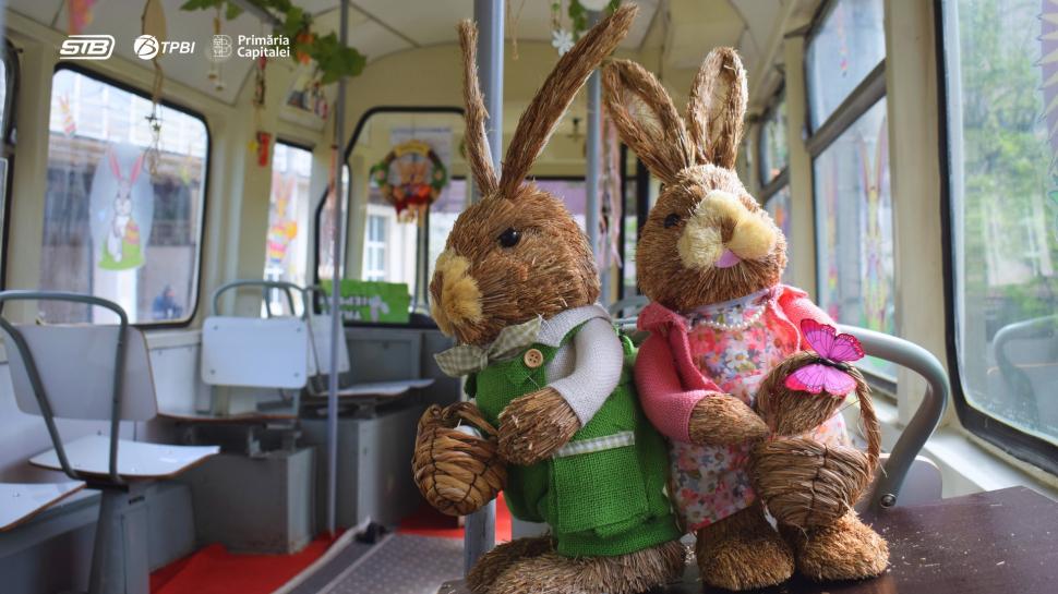 Tramvaiul Iepurașului va circula prin București, în Joia Mare. Copiii care călătoresc cu el primesc cadouri. Traseu, stații și program 1059499