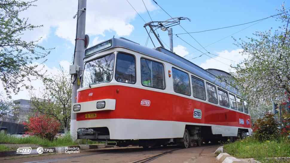 Tramvaiul Iepurașului va circula prin București, în Joia Mare. Copiii care călătoresc cu el primesc cadouri. Traseu, stații și program 1059502