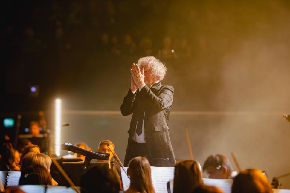 De la ariile lui Puccini la „Rolling in the Deep”. Cum a ajuns Alexandra Crișan vocea celui mai mare turneu simfonic al Europei 1059930