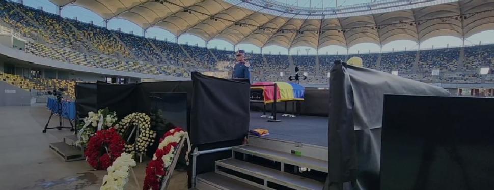 Imagini emoționante de la Arena Națională. Altar de flori în memoria lui Mircea Lucescu. Premierul Bolojan i-a adus un ultim omagiu 1059670