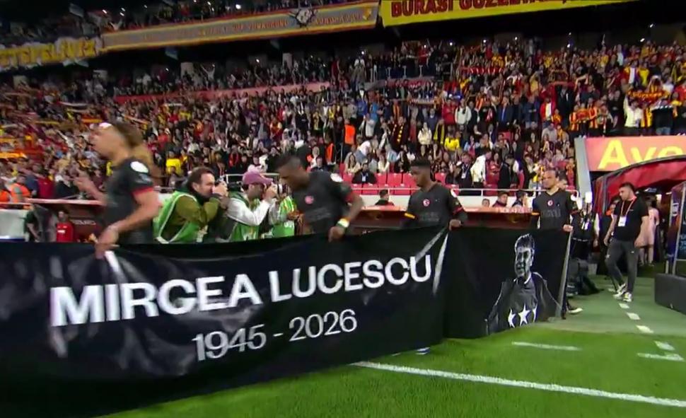Jucătorii Galatasaray, mesaj special în română pentru Mircea Lucescu, în Campionatul Turciei. Momente de reculegere, pe mari stadioane 1059708