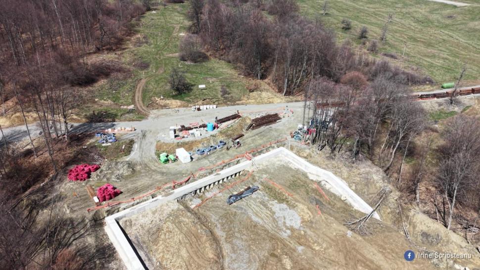 Autostrada care străbate Carpații: Se pregătește forarea Tunelului Poiana cu cârtița TBM. Progres de 13,5% pe secțiunea Cornetu–Tigveni 1060207