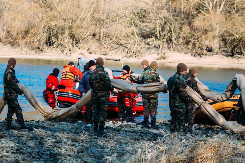 Cum un bombardament rusesc în Ucraina a contaminat apa potabilă a Moldovei. Cea mai gravă criză a țării de la Cernobîl încoace 1060320