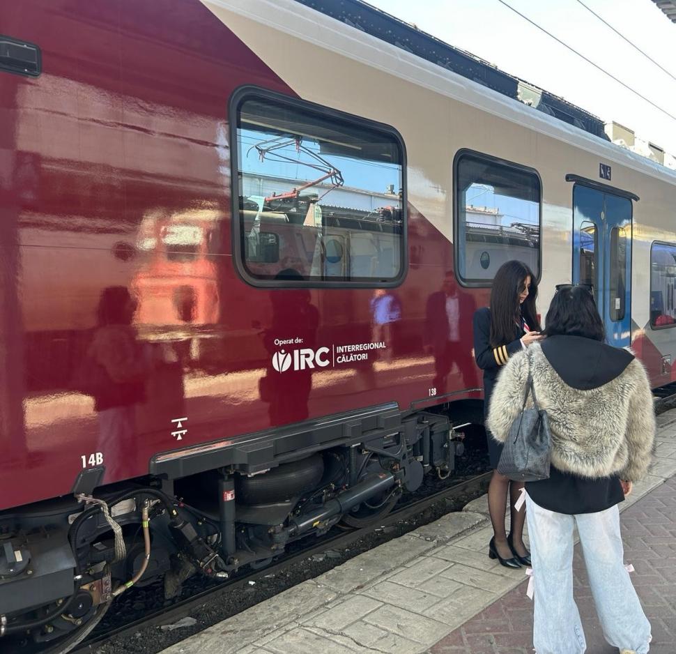 Circulă de azi pe ruta Bucureşti - Braşov: Cum arată primul tren electric Coradia Stream din România administrat de un operator privat 1061062