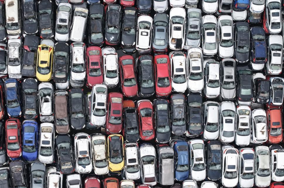 Totul este uriaș în China. Chiar și cimitirul de mașini abandonate. Imagini aeriene uluitoare  1060947