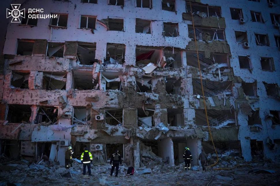 Atac masiv al Rusiei asupra Ucrainei. Rachete și drone au lovit Kievul și Odesa. Cel puțin 16 morți, printre care și un copil 1061230